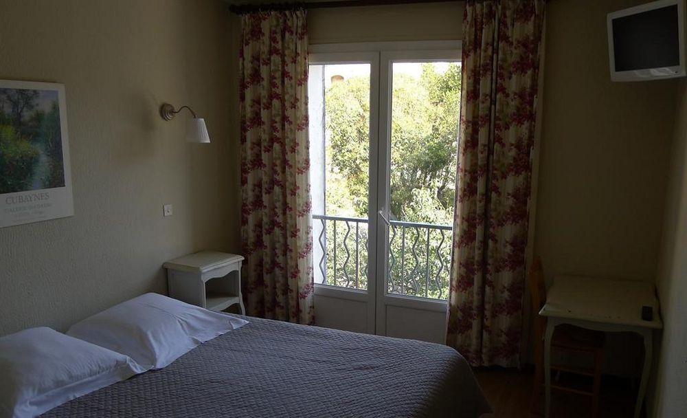Coq Hotel Cogolin Eksteriør bilde