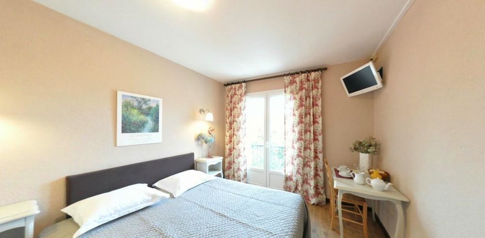 Coq Hotel Cogolin Eksteriør bilde